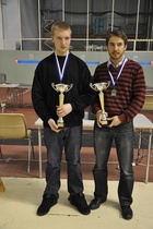 Roni Tenhunen ja Tarmo Koskela laukoivat SM-hopeaa ilmakiväärillä 10 m:n liikkuvan maalin putoavan taulun kilpailussa Kuopiossa 19.3.201