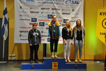 Oona Tenhuselle pronssia putoavien taulujen SM-kisoissa 6.2.2016 Kangasalalla